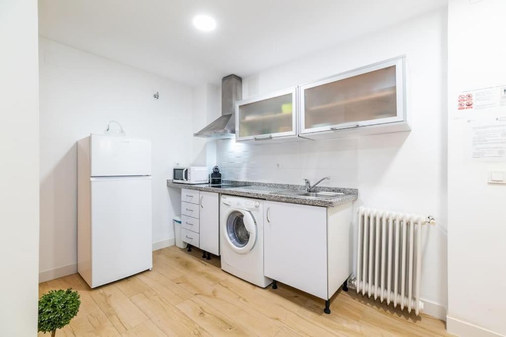 Apartamento Pedro Antonio Parking Gratis กรานาดา ภายนอก รูปภาพ