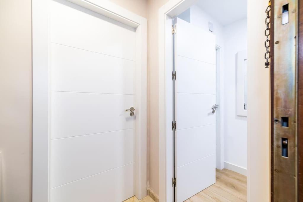 Apartamento Pedro Antonio Parking Gratis กรานาดา ภายนอก รูปภาพ
