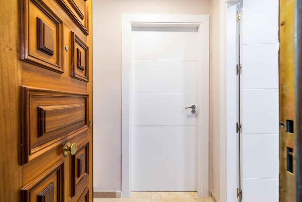 Apartamento Pedro Antonio Parking Gratis กรานาดา ภายนอก รูปภาพ